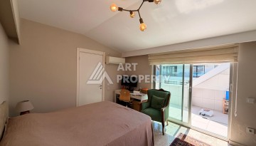 Дуплекс 2+1 с видом на море в Кестеле, 160 м². - Ракурс 19