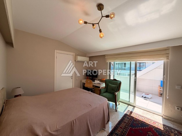 Дуплекс 2+1 с видом на море в Кестеле, 160 м². - Ракурс 18