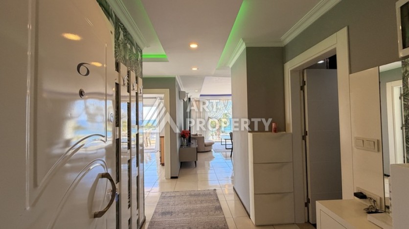 Квартира 2+1 с видом на море в районе Кестель, 110 м² - Ракурс 3