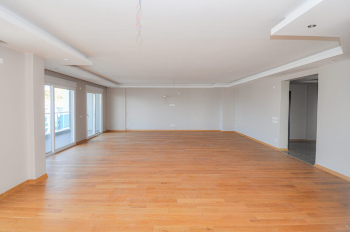 Пятикомнатный пентхаус с красивым видом на море в Кестель, 180 м2 - Ракурс 22