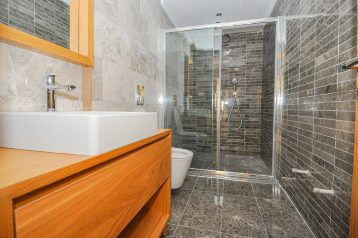 Пятикомнатный пентхаус с красивым видом на море в Кестель, 180 м2 - Ракурс 41