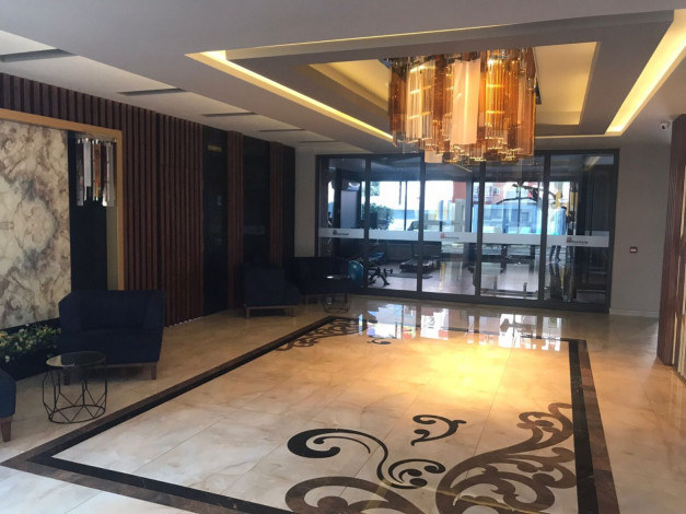 Трехкомнатная квартира на первой линии с панорамным видом на море в Махмутларе, 90м2 - Ракурс 6