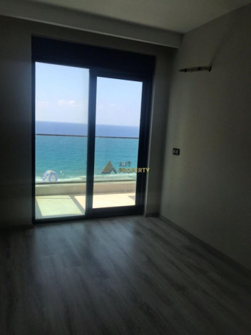 Трехкомнатная квартира на первой линии с панорамным видом на море в Махмутларе, 90м2 - Ракурс 23