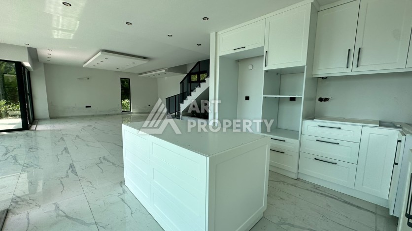 Просторная вилла 4+1 с видом на море в Каргыджаке, 320 м² - Ракурс 4