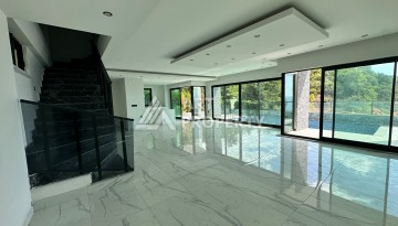 Просторная вилла 4+1 с видом на море в Каргыджаке, 320 м² - Ракурс 27