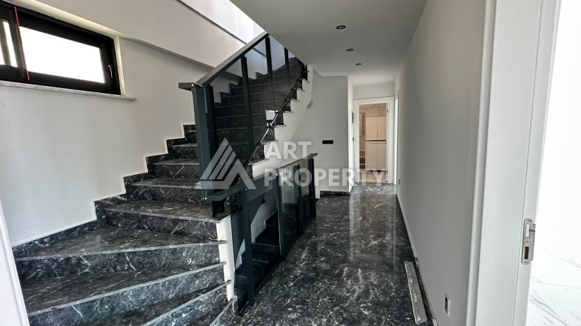 Просторная вилла 4+1 с видом на море в Каргыджаке, 320 м² - Ракурс 28