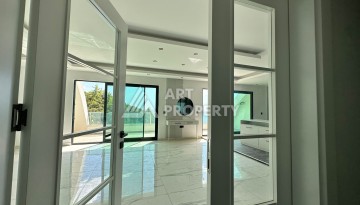 Просторная вилла 4+1 с видом на море в Каргыджаке, 320 м² - Ракурс 36