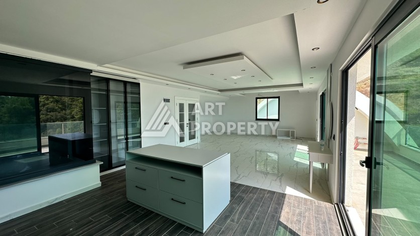 Просторная вилла 4+1 с видом на море в Каргыджаке, 320 м² - Ракурс 45