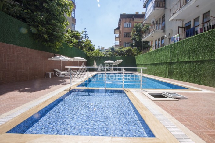 Квартира 1+1 с мебелью в центре Аланьи, 55 м² - Ракурс 2