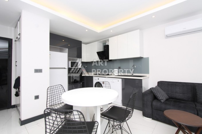 Квартира 1+1 с мебелью в центре Аланьи, 55 м² - Ракурс 4
