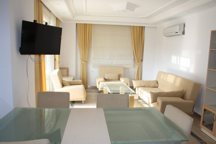 Меблированная трехкомнатная квартира в районе Кестель, 95м2 - Ракурс 2