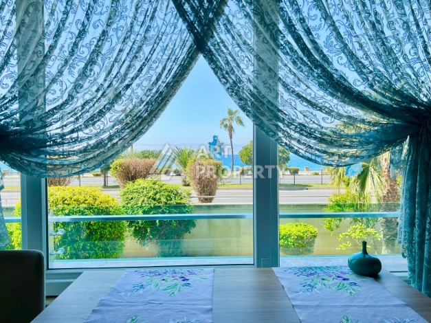Квартира 1+1 у моря, 65 м². Кестель, Алания - Ракурс 0