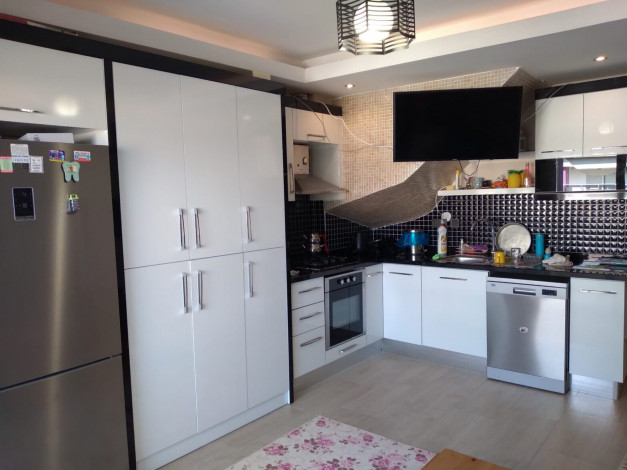 Пентхаус 2+1 в хорошем комплексе в 250 метрах от моря в Кестель, 125 м2 - Ракурс 24