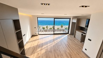 Дуплекс 1+1 на первой береговой линии в Кестеле, 108 м² - Ракурс 4
