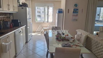 Квартира 2+1 с отдельной кухней в районе Махмутлар, 120 м2 - Ракурс 5