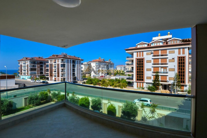 Трехкомнатная квартира с видом на Средиземное море в Кестеле, 110 м2 - Ракурс 2