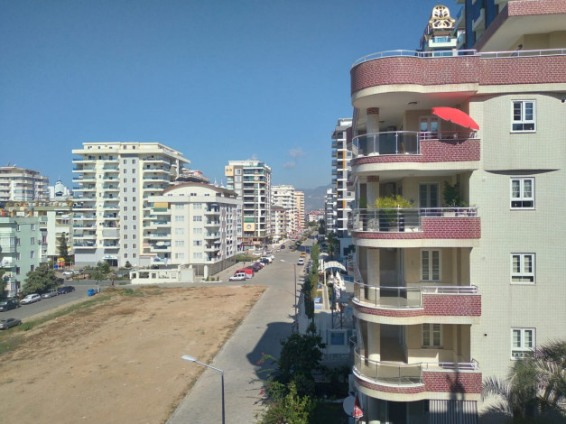 Меблированная двухкомнатная квартира в 150 метрах от моря в районе Махмутлар, 60 м2 - Ракурс 4