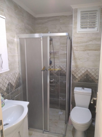 Меблированная двухкомнатная квартира в 150 метрах от моря в районе Махмутлар, 60 м2 - Ракурс 13