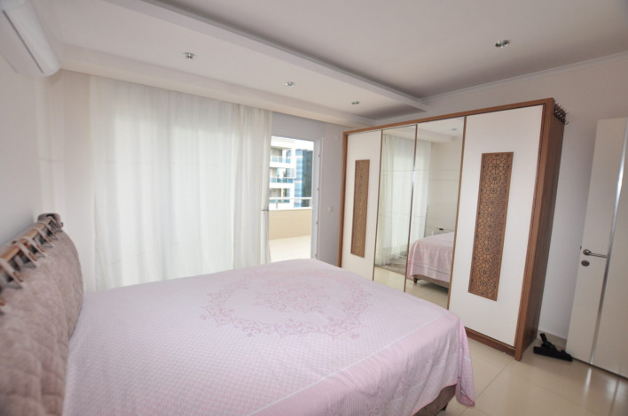 Четырехкомнатные апартаменты в элитном комплексе в районе Кестель,  150 м2 - Ракурс 9