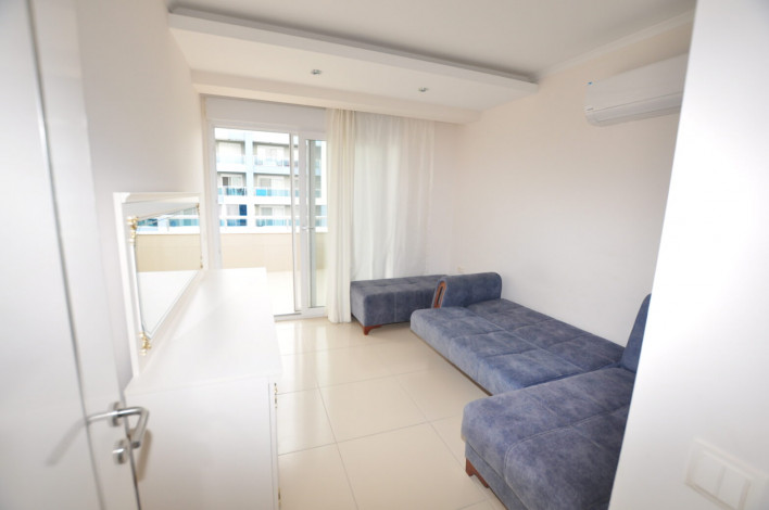 Четырехкомнатные апартаменты в элитном комплексе в районе Кестель,  150 м2 - Ракурс 12