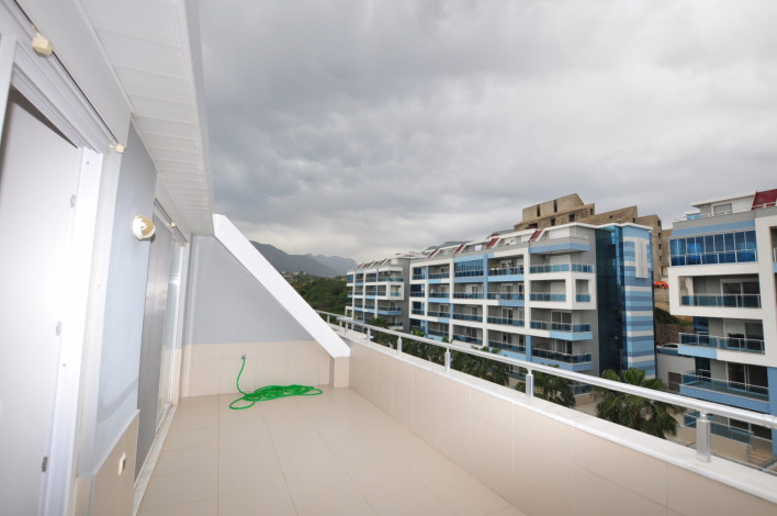 Четырехкомнатные апартаменты в элитном комплексе в районе Кестель,  150 м2 - Ракурс 14