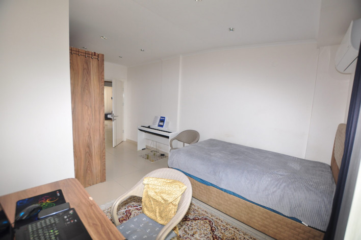 Четырехкомнатные апартаменты в элитном комплексе в районе Кестель,  150 м2 - Ракурс 18