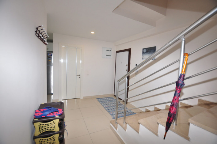 Четырехкомнатные апартаменты в элитном комплексе в районе Кестель,  150 м2 - Ракурс 24