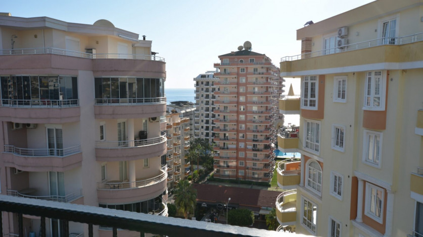 Трехкомнатная квартира на берегу Средиземного моря в районе Махмутлар, 160 м2 - Ракурс 2