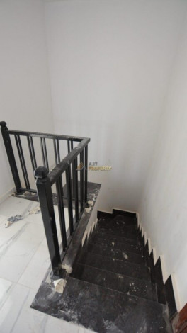 Трехкомнатная квартира на берегу Средиземного моря в районе Махмутлар, 160 м2 - Ракурс 12