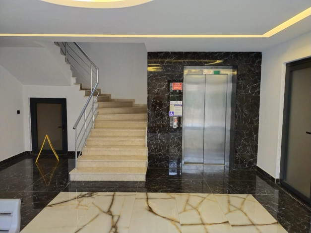 Полностью меблированный современный пентхаус 2+1 в новом комплексе в районе Махмутлар, 95 м2 - Ракурс 10