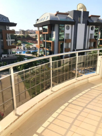 Просторная квартира 3+1 с отдельной кухней в районе Оба, 150 м2 - Ракурс 14