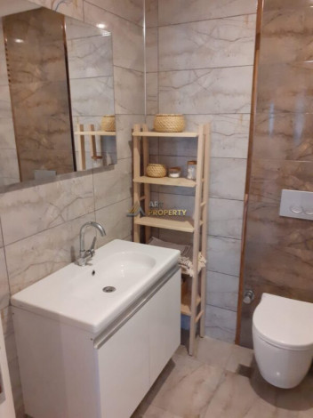 Квартира 3+1 с отдельной кухней с новой мебелью и техникой, 170 м2 - Ракурс 9