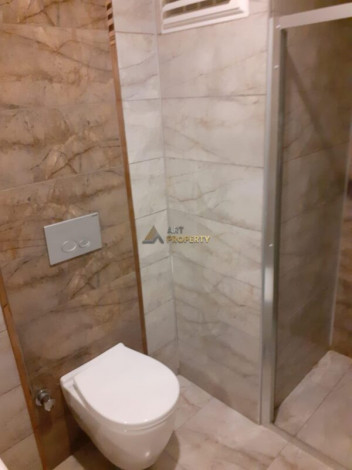 Квартира 3+1 с отдельной кухней с новой мебелью и техникой, 170 м2 - Ракурс 10