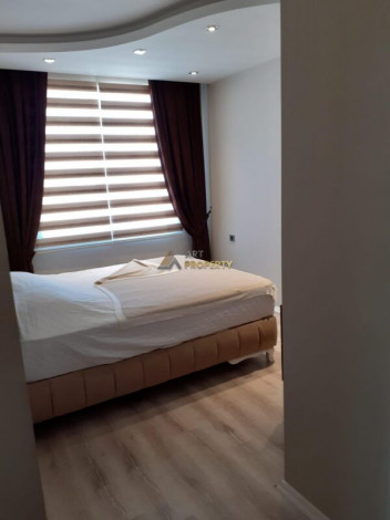 Квартира 3+1 с отдельной кухней с новой мебелью и техникой, 170 м2 - Ракурс 12