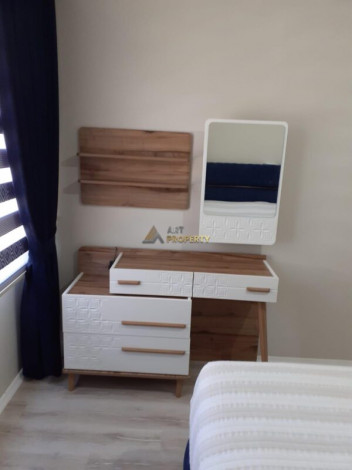 Квартира 3+1 с отдельной кухней с новой мебелью и техникой, 170 м2 - Ракурс 17