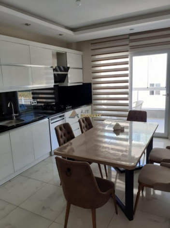 Квартира 3+1 с отдельной кухней с новой мебелью и техникой, 170 м2 - Ракурс 20