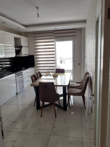 Квартира 3+1 с отдельной кухней с новой мебелью и техникой, 170 м2 - Ракурс 21