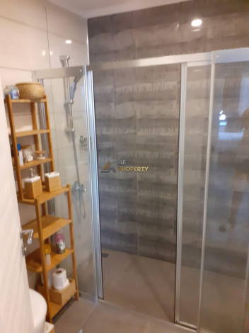 Квартира 3+1 с отдельной кухней с новой мебелью и техникой, 170 м2 - Ракурс 27