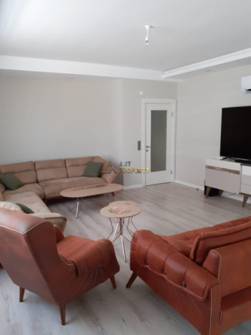 Квартира 3+1 с отдельной кухней с новой мебелью и техникой, 170 м2 - Ракурс 32