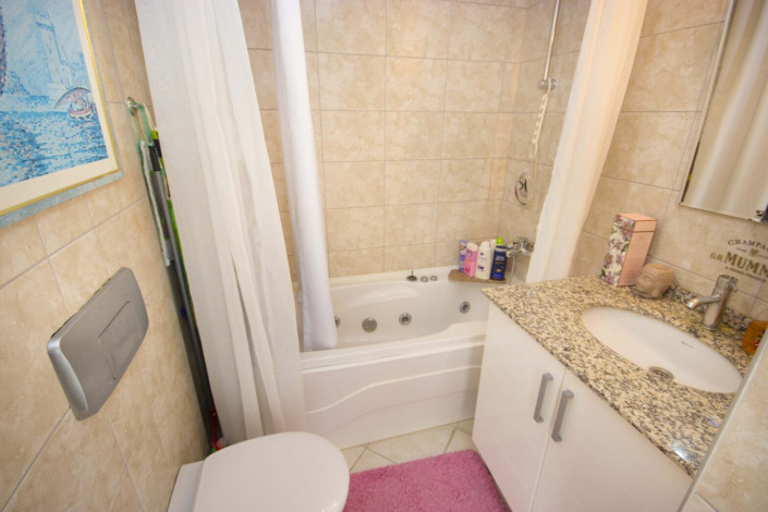 Двухуровневая квартира 2+1 с мебелью и видом на море в районе Джикчилли, 120 м2 - Ракурс 18