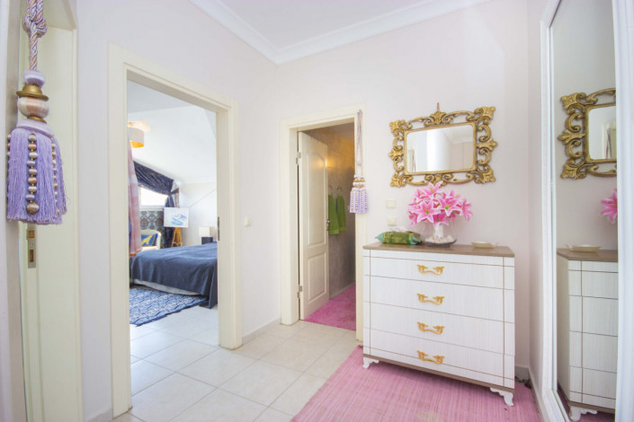 Двухуровневая квартира 2+1 с мебелью и видом на море в районе Джикчилли, 120 м2 - Ракурс 20