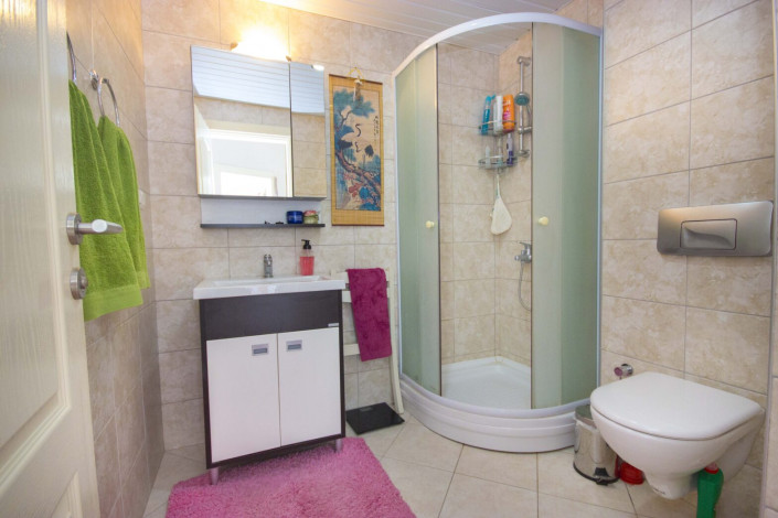 Двухуровневая квартира 2+1 с мебелью и видом на море в районе Джикчилли, 120 м2 - Ракурс 21