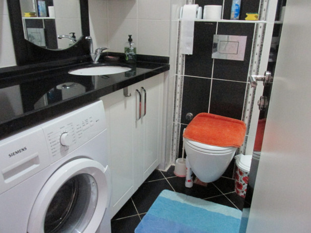 Трехкомнатная меблированная квартира в районе пляжа Клеопатра в центре Аланьи, 100 м2 - Ракурс 26