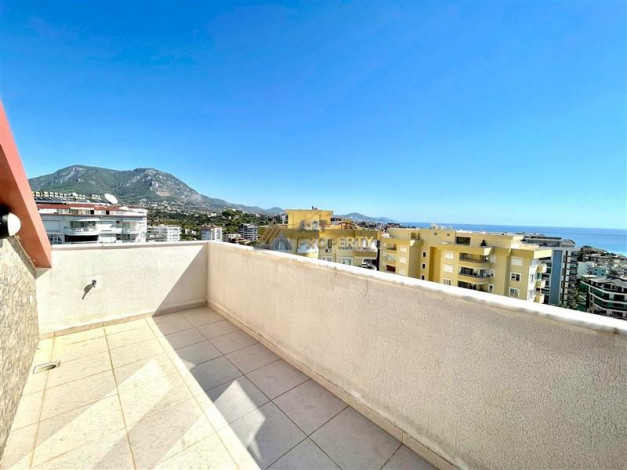 Меблированный дуплекс 3+1 с видом на горы и море в районе Тосмур, 130 м2 - Ракурс 15