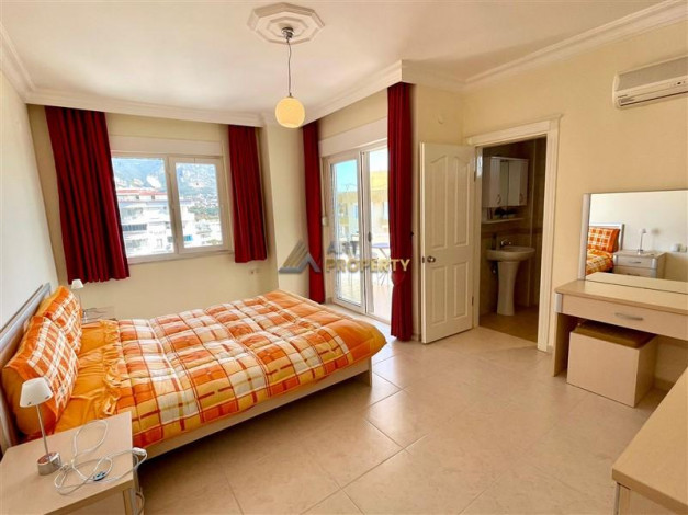 Меблированный дуплекс 3+1 с видом на горы и море в районе Тосмур, 130 м2 - Ракурс 20