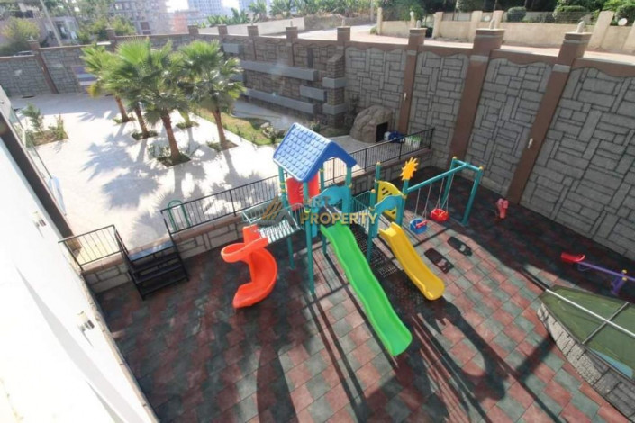 Квартира 1+1 в комплексе с инфраструктурой в начале Махмутлара, 80 м2 - Ракурс 12