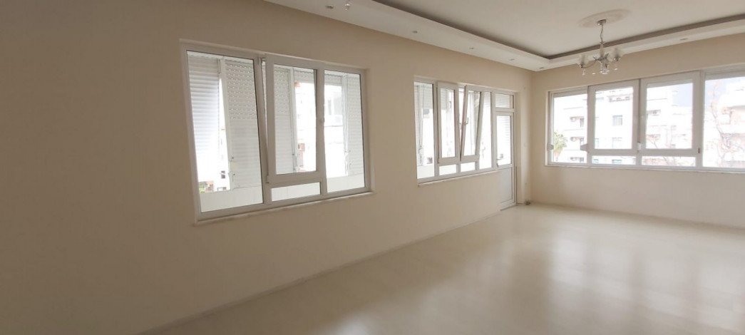 Аккуратная просторная квартира 3+1 рядом с пляжем Клеопатра, 150 м2 - Ракурс 23