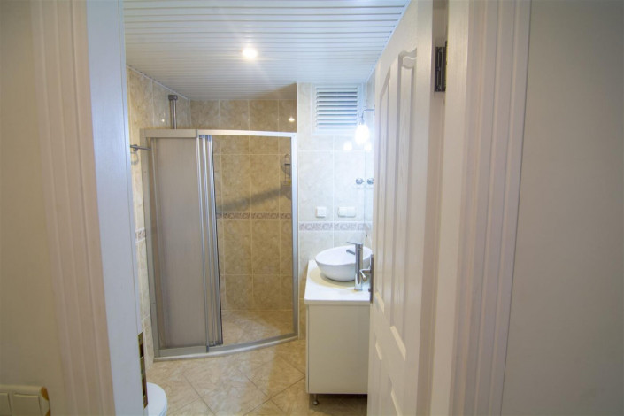 Трехкомнатная квартира с крытым бассейном в районе Джикджилли, 110 м2 - Ракурс 17