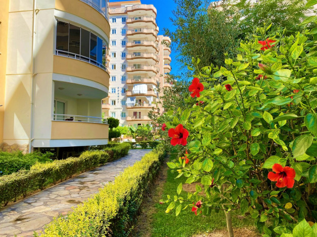 Две квартиры 2+1 в одном комплексе с видом на море, 110 м2 - Ракурс 2