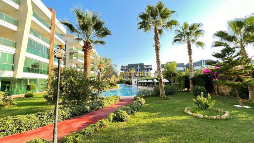 Квартира 2+1 с новой мебелью в комплексе с развитой инфраструктурой в районе Оба, 120 м2 - Ракурс 2